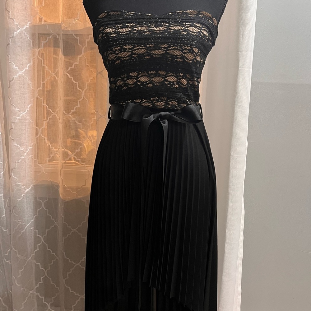 Black lace dress